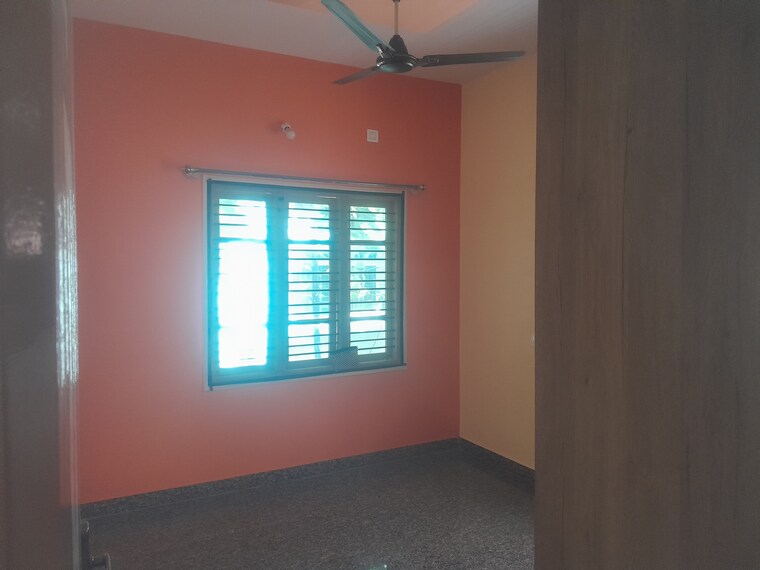 Room, nri layout 3 Bedroom 1500 Sq.Ft. Builder Floor In Nri Layout Bangalore 9295191