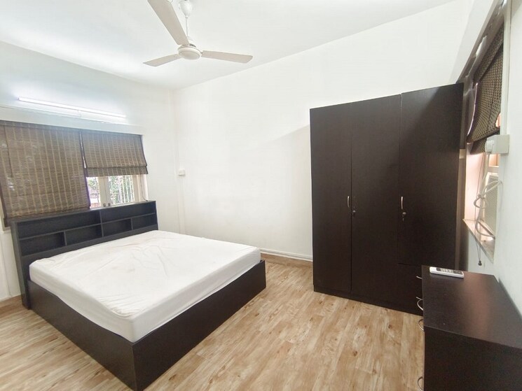 Bedroom, bandra west 2 Bedroom 750 Sq.Ft. Apartment In Bandra West Mumbai 9295199