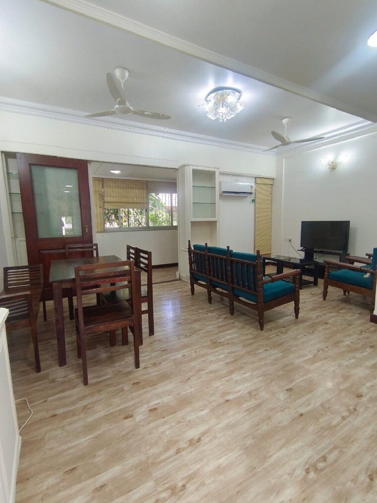 Living Room, bandra west 2 Bedroom 750 Sq.Ft. Apartment In Bandra West Mumbai 9295199