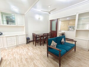 2 BHK Apartment For Rent in Bandra West