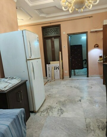 Living Room in 2 BHK Builder Floor at East Patel Nagar – for Rent
