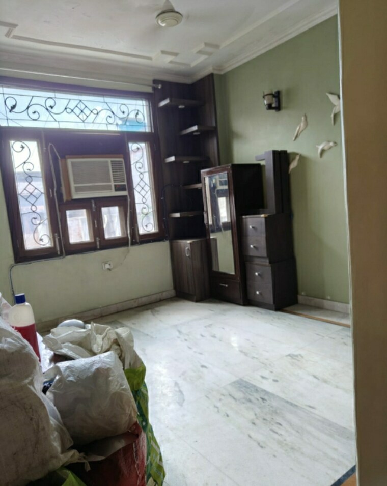 Bedroom, east patel nagar 2 Bedroom 1230 Sq.Ft. Builder Floor In East Patel Nagar Delhi 9295289