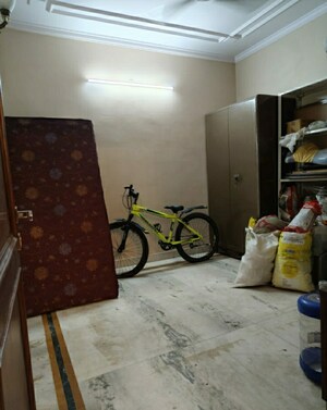 Living Room in 2 BHK Builder Floor at East Patel Nagar – for Rent