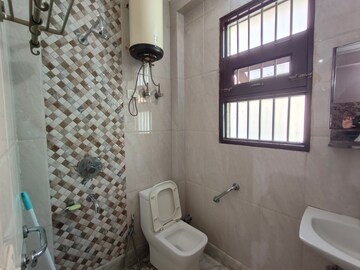 Bathroom in 3 BHK Builder Floor at RWA Residential Society Sector 46, Sector 46 – for Rent