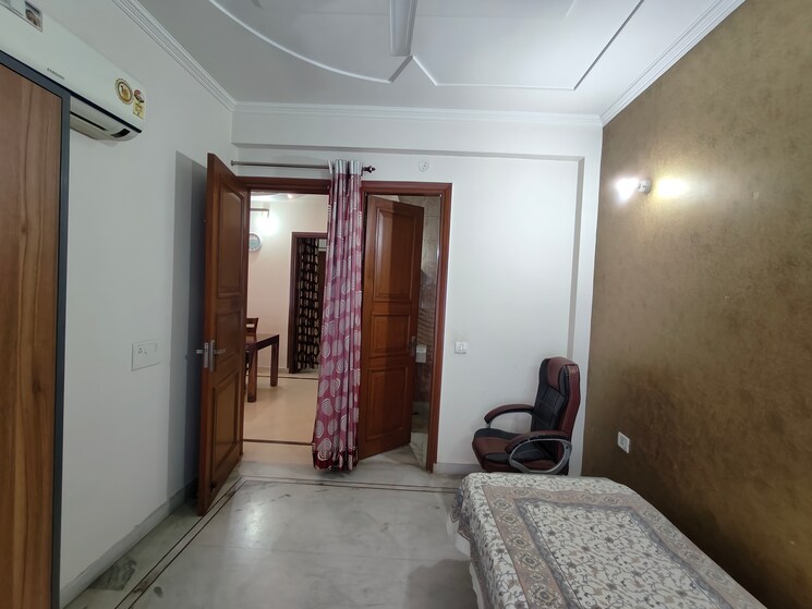 Living Room, rwa-residential-society-sector-46 3 Bedroom 1750 Sq.Ft. Builder Floor In Sector 46 Gurgaon 9295216