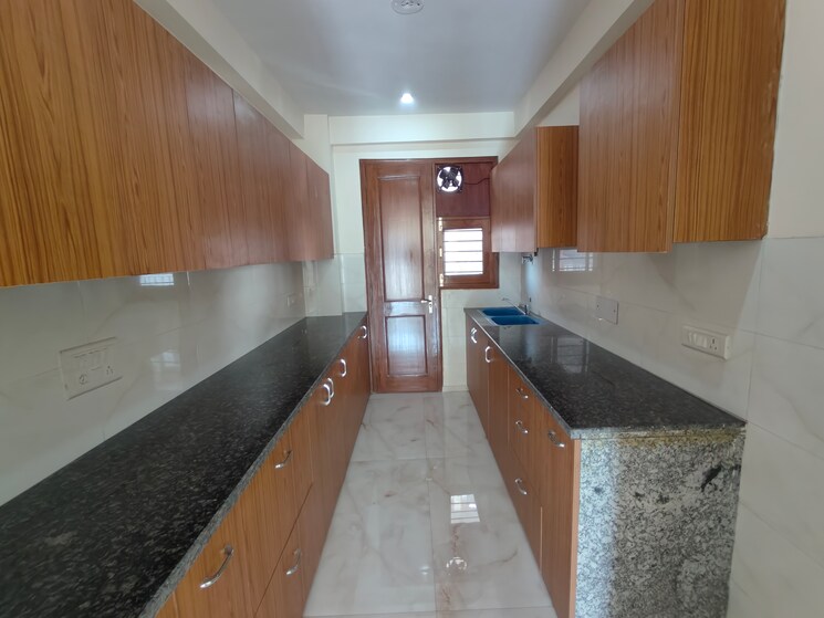 Kitchen, huda-staff-colony 3 Bedroom 1860 Sq.Ft. Builder Floor In Sector 46 Gurgaon 9295285