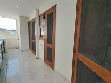 Room in 3 BHK Builder Floor at Huda Staff Colony, Sector 46 – for Rent