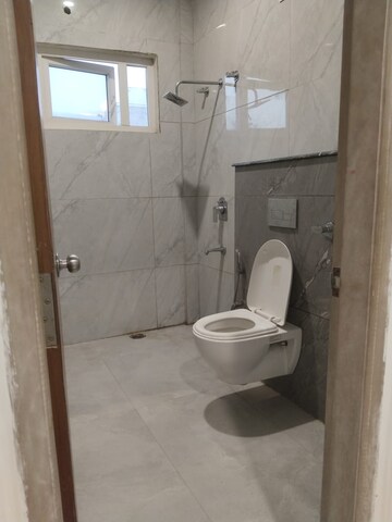 Master Bedroom in 1 BHK Builder Floor at Sahastradhara Road – for Rent