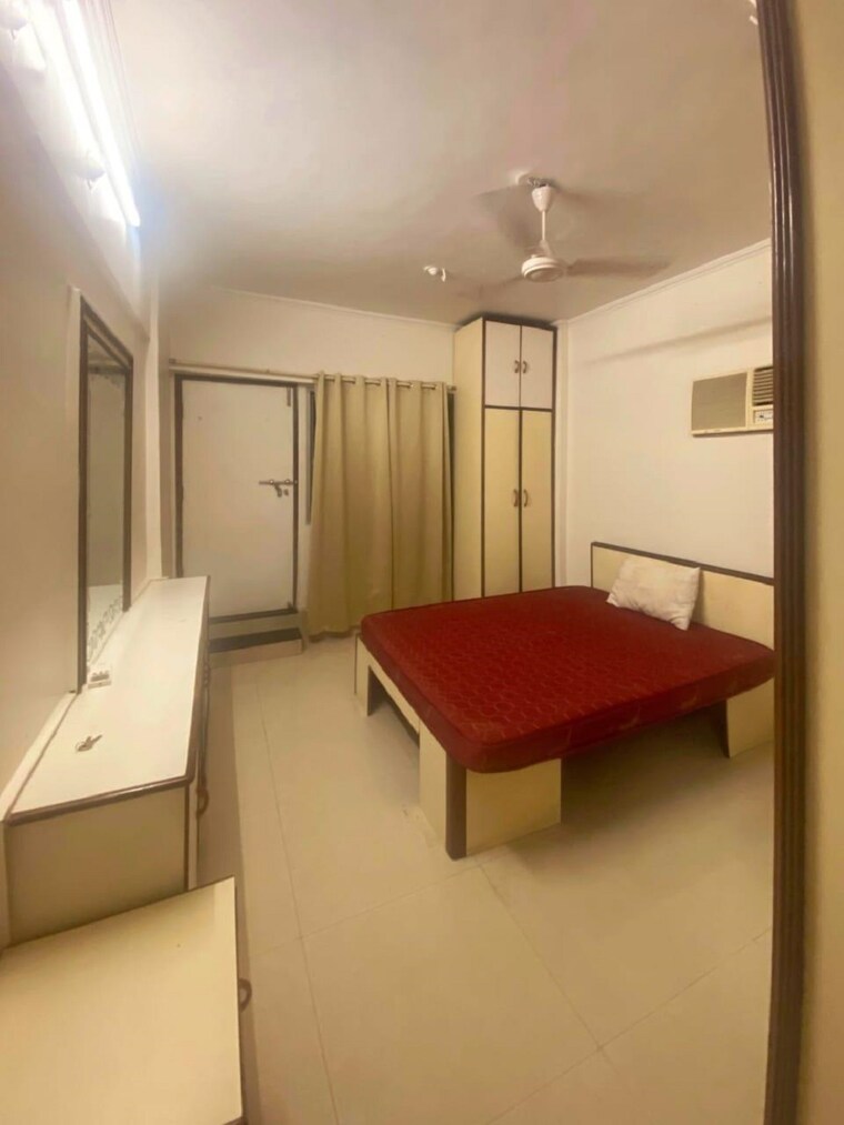 Bedroom, khar west 3 Bedroom 1200 Sq.Ft. Apartment In Khar West Mumbai 9295297