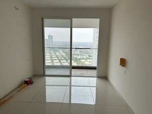 Room in 2 BHK Apartment at Yashwin Orrizonte, Kharadi – for Rent