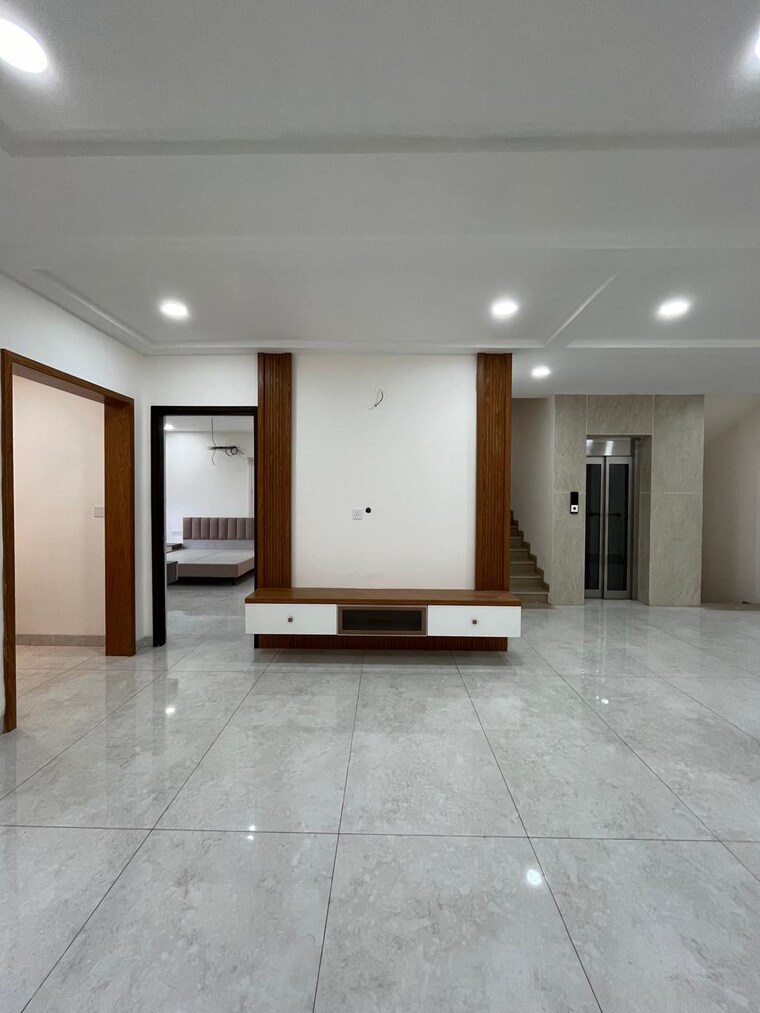 Room, muppas-indraprastha 4 Bedroom 4000 Sq.Ft. Apartment In Tellapur Hyderabad 9295373