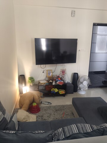 Living Room in 1 BHK Apartment at Sai Arcade Bellandur, Bellandur – for Rent