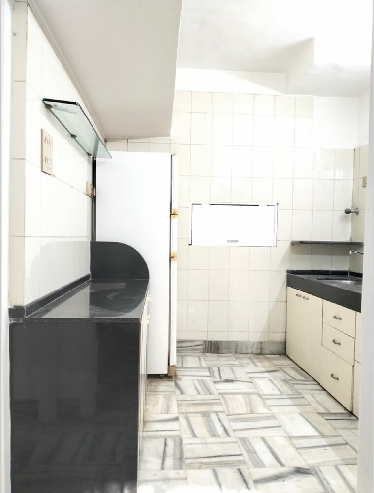 Kitchen, santacruz west 3 Bedroom 1200 Sq.Ft. Apartment In Santacruz West Mumbai 9295384