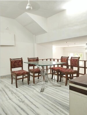 Living Room in 3 BHK Apartment at Santacruz West – for Rent