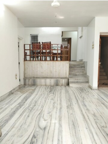  3 BHK Apartment at Santacruz West – for Rent