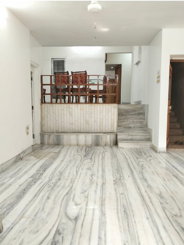 undefined, santacruz west 3 Bedroom 1200 Sq.Ft. Apartment In Santacruz West Mumbai 9295384
