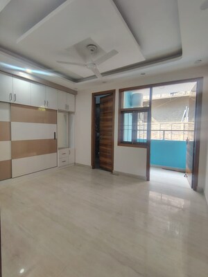 Room in 3 BHK Builder Floor at Malviya Nagar – for Sale