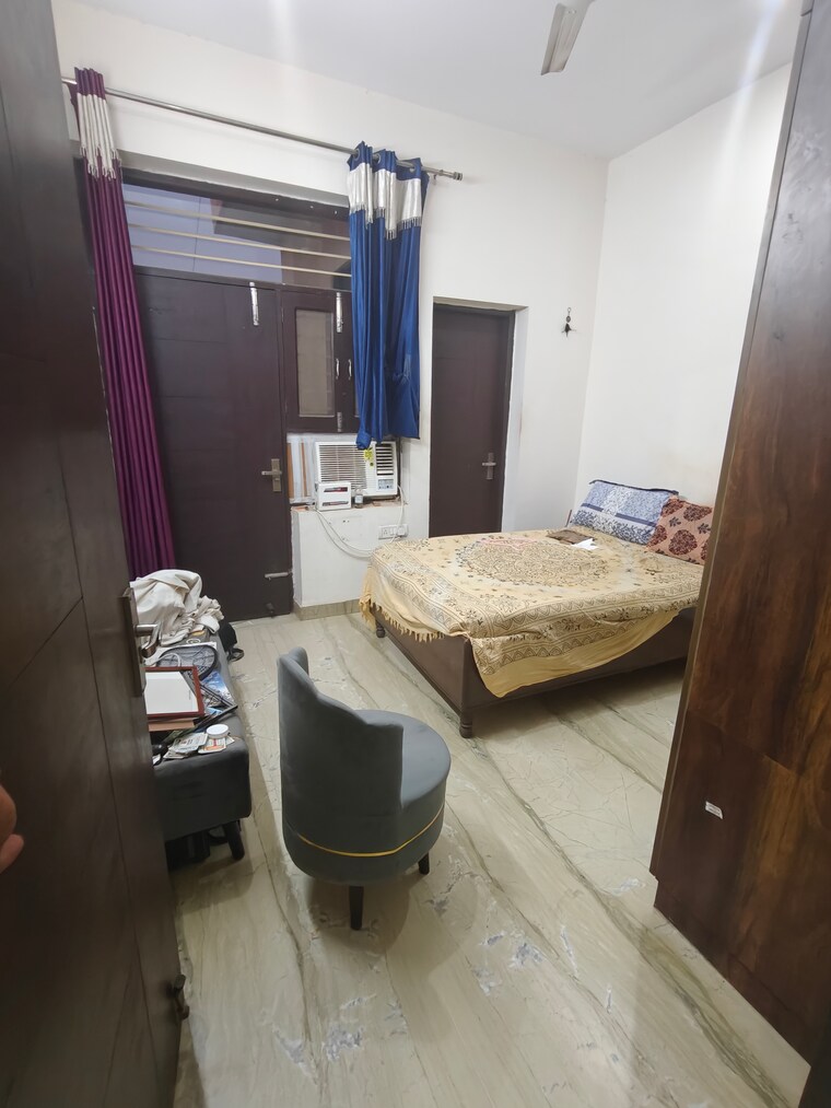 Living Room, sector 52 2 Bedroom 1100 Sq.Ft. Builder Floor In Sector 52 Gurgaon 9295411