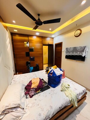 Bedroom in 2 BHK Apartment at Building 14 Sion East, Sion East – for Rent