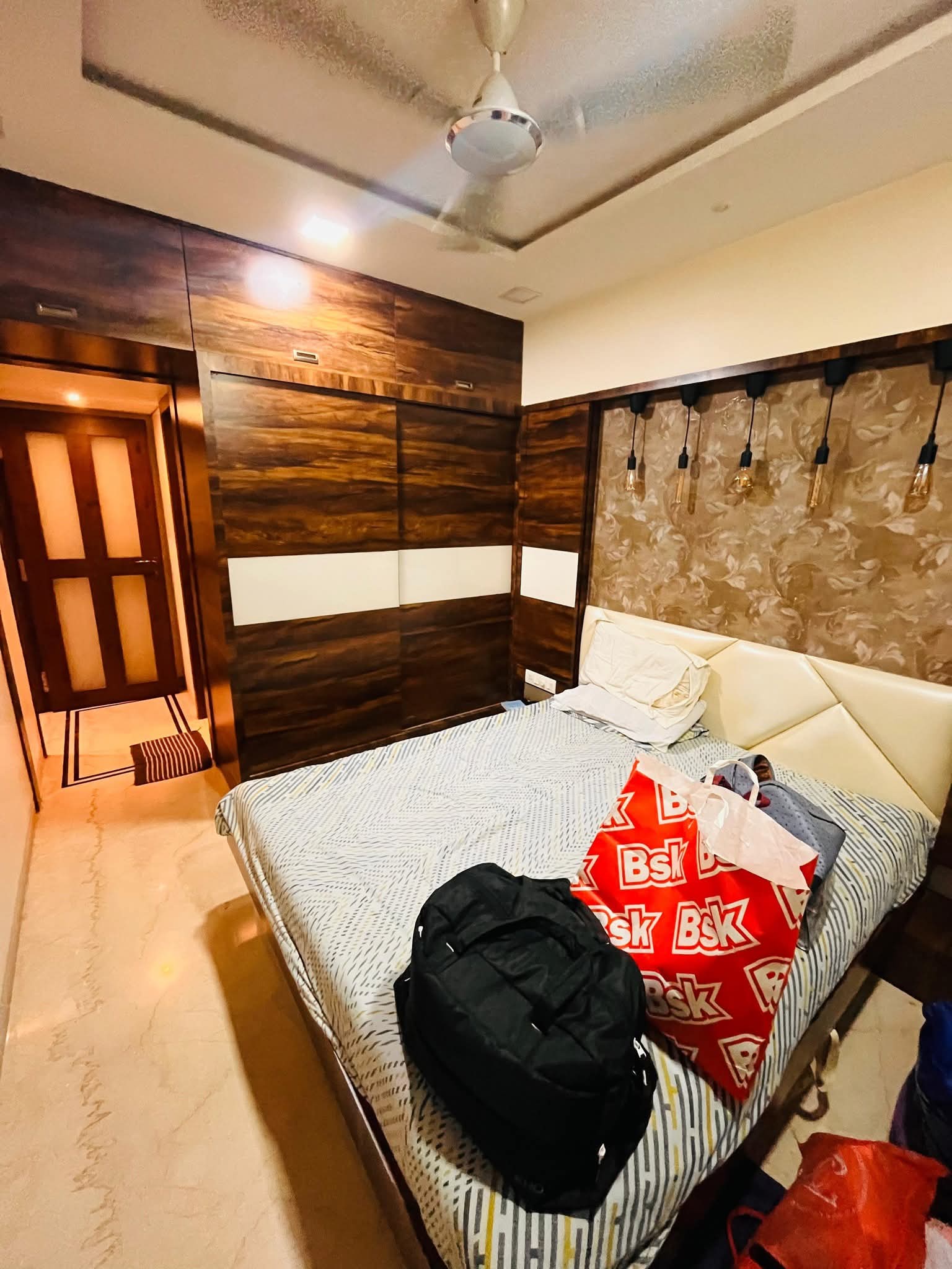 2 BHK Apartment For Rent in Building 14 Sion East