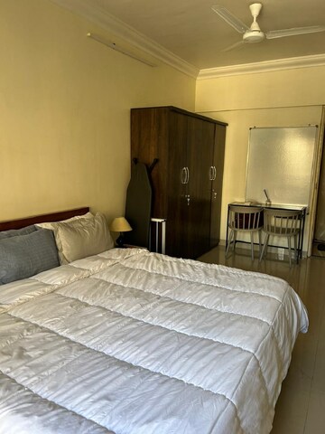Bedroom in 3 BHK Apartment at Bandra West – for Rent