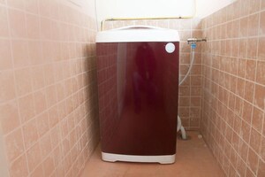 Furnished Amenities in 2 BHK Apartment at MJR Platina, Hosur Road – for Rent