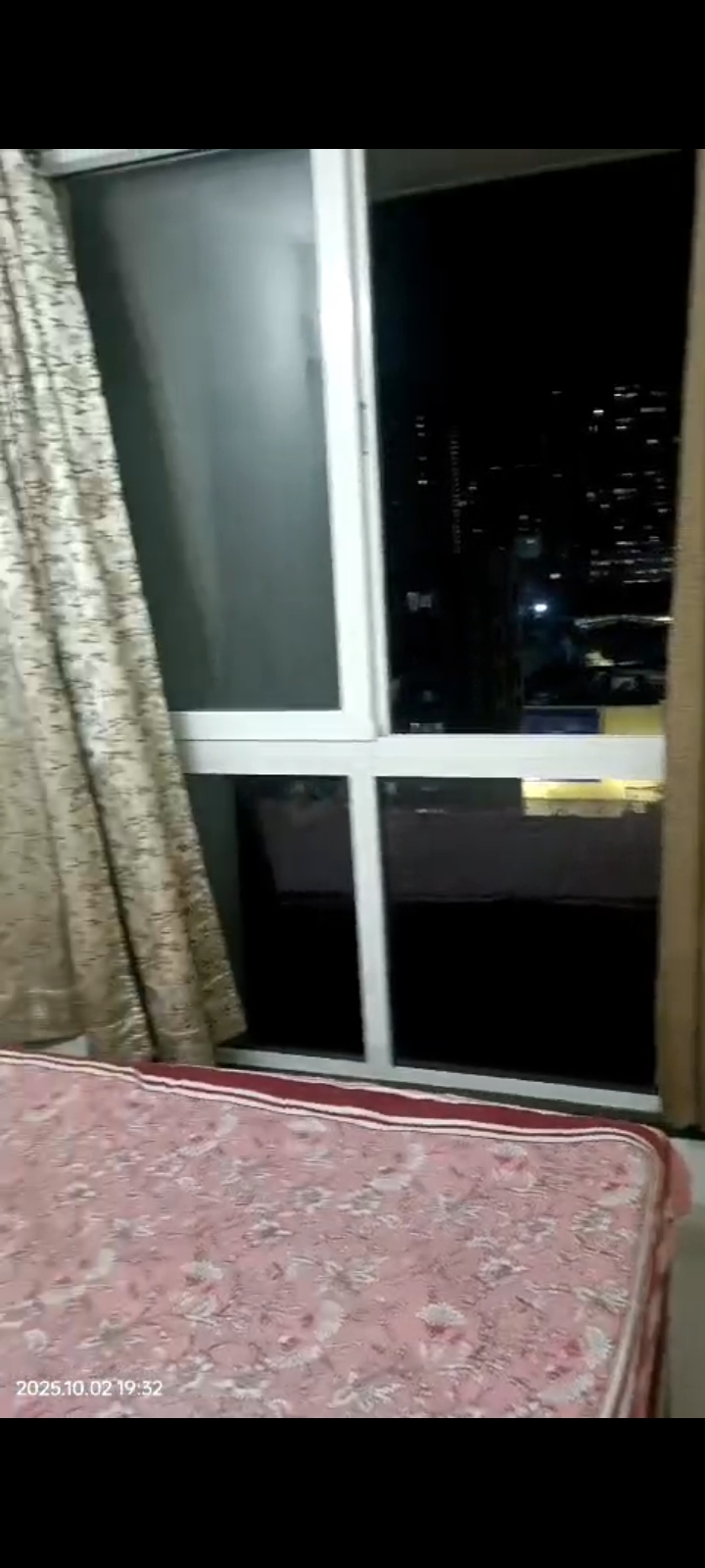 2 BHK Apartment For Rent in Sheth Zuri