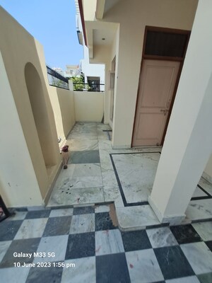 Balcony in 2 BHK Villa at Indira Nagar – for Rent
