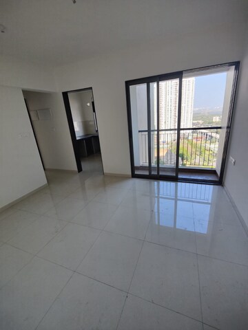 Room in 1 BHK Apartment at Kanchan Pushp Society, Ghodbunder Road – for Rent