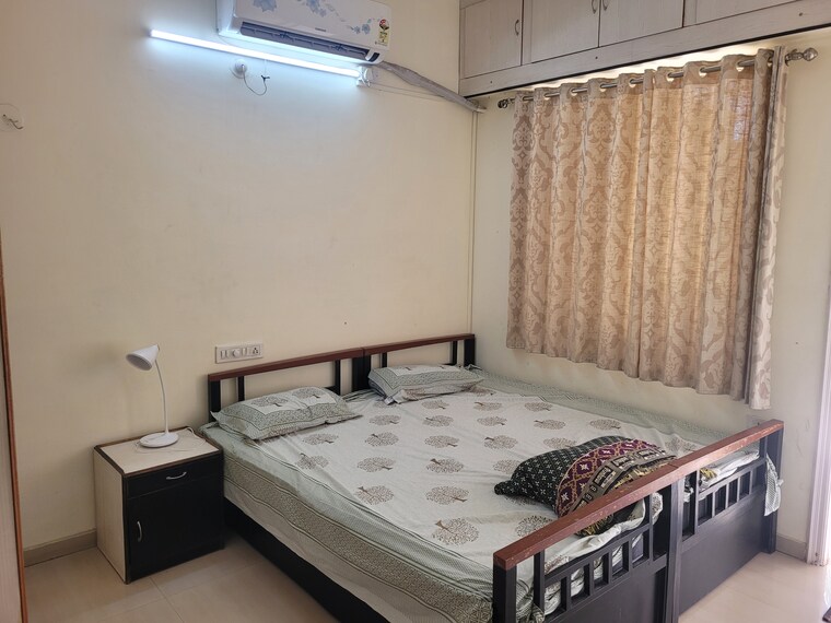 Bedroom, sharad-vaibhav 2 Bedroom 1200 Sq.Ft. Apartment In Model Colony Pune 9295538