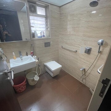 Team Area in 2 BHK Apartment at Sneh CHS Santacruz, Santacruz West – for Rent