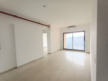 Room in 3 BHK Apartment at Kanakia Silicon Valley, Powai – for Rent