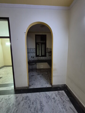 Kitchen in 1.5 BHK Builder Floor at Mayur Vihar – for Rent
