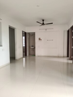 2 BHK Apartment For Rent in Shapoorji Pallonji Sensorium Prisma, Hinjewadi