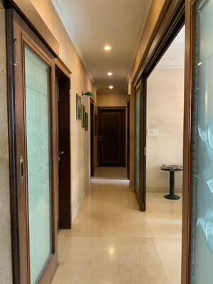 2 BHK Apartment For Rent in Chandak Cornerstone, Worli