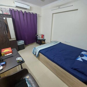 Bedroom in 3 BHK Apartment at Sai Simran Tower, Chembur – for Rent