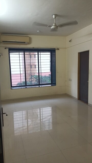 Master Bedroom in 3 BHK Apartment at Lodha Paradise, Majiwada – for Rent