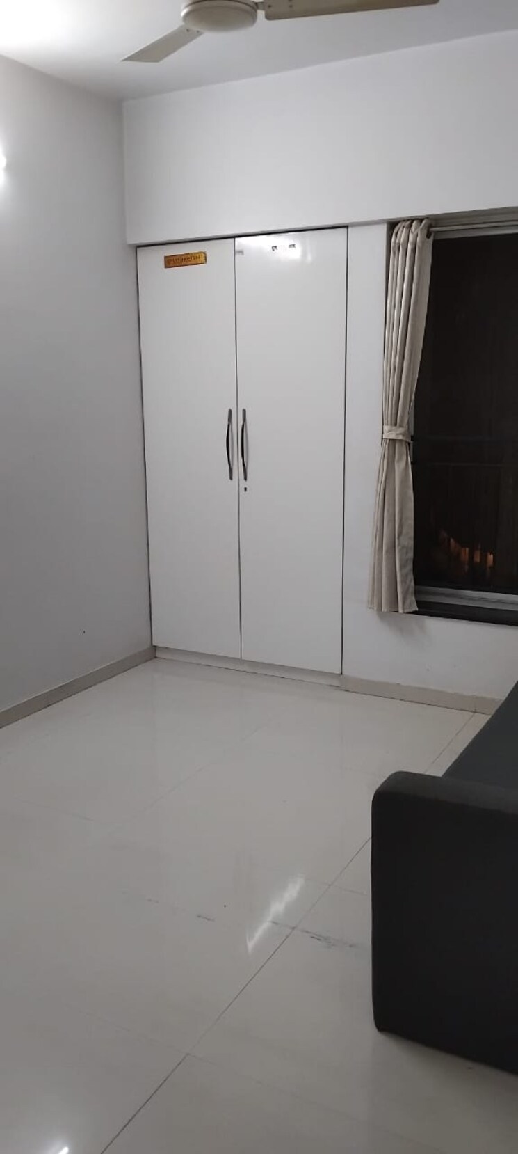 Master Bedroom, rustomjee-azziano-wing-d 3 Bedroom 1200 Sq.Ft. Apartment In Thane West Thane 9295629