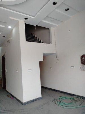 Team Area in  Warehouse at Dilshad Garden – for Rent