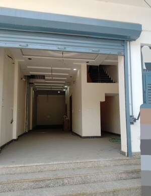  Warehouse For Rent in Dilshad Garden