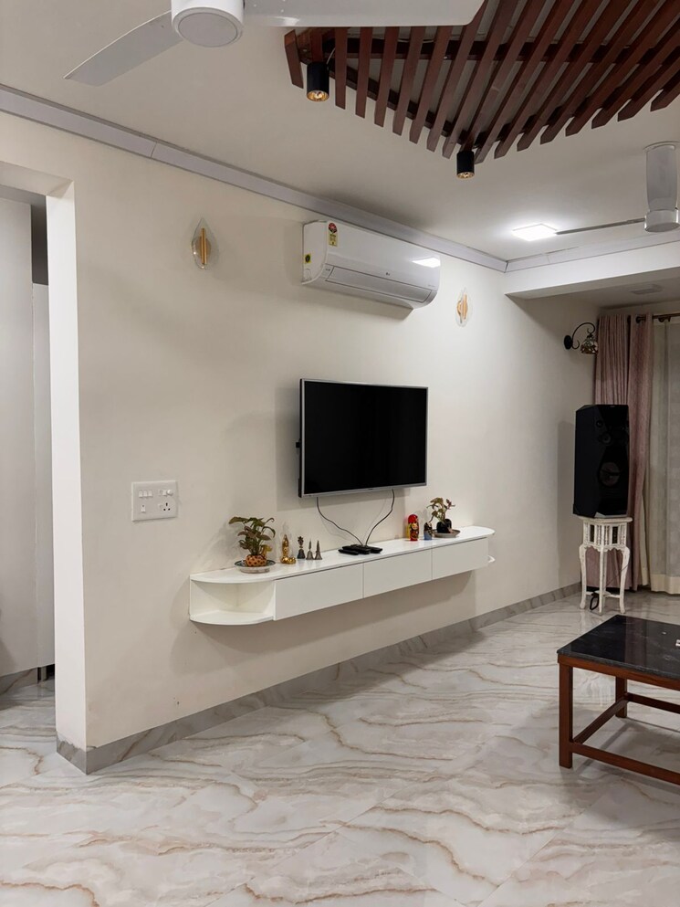 Room, vasant kunj 1 Bedroom 550 Sq.Ft. Apartment In Vasant Kunj Delhi 9295642
