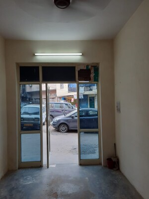 Room in  Shop at Mehrauli – for Rent