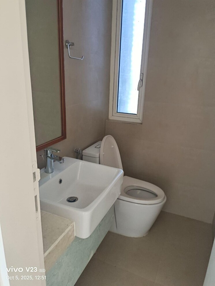 Bathroom, lower parel west 3 Bedroom 1760 Sq.Ft. Apartment In Lower Parel West Mumbai 9295647