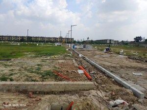  Plot – Exterior View View at Huda - for Sale