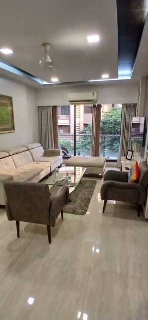 Master Bedroom in 2 BHK Apartment at Omkar Meridia, Kurla West – for Rent