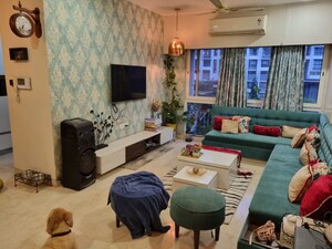 Master Bedroom in 2 BHK Apartment at Kohinoor City Phase I, Kurla – for Rent