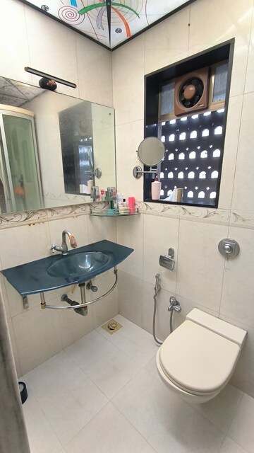 Team Area in 2 BHK Apartment at Inder Tower, Dadar West – for Sale