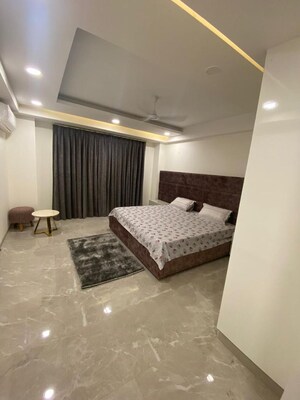 Living Room in 4 BHK Builder Floor at Unitech South City 1, South City 1 – for Sale