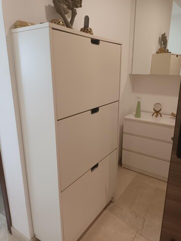Bathroom in 3 BHK Apartment at Worli – for Rent