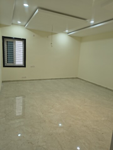Furnished Amenities in 5 BHK Villa at Mani Enclave Yapral, Yapral – for Sale